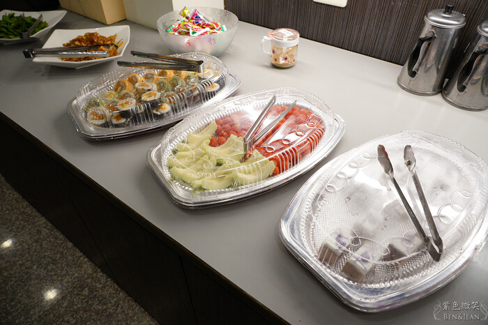 宜蘭縣宜蘭市愛知味自助式吃到飽燒烤店》火烤生蠔牡犡吃到飽，熟食自助吧，海鮮燒肉火鍋無限吃到飽