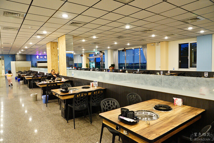 宜蘭縣宜蘭市愛知味自助式吃到飽燒烤店》火烤生蠔牡犡吃到飽，熟食自助吧，海鮮燒肉火鍋無限吃到飽