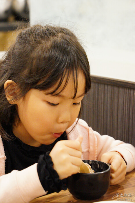 宜蘭縣宜蘭市愛知味自助式吃到飽燒烤店》火烤生蠔牡犡吃到飽，熟食自助吧，海鮮燒肉火鍋無限吃到飽