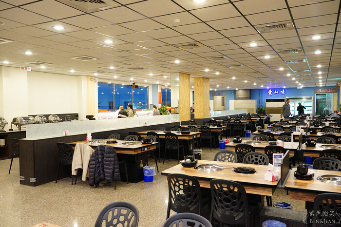 宜蘭縣宜蘭市愛知味自助式吃到飽燒烤店》火烤生蠔牡犡吃到飽，熟食自助吧，海鮮燒肉火鍋無限吃到飽