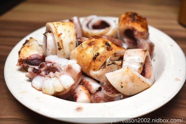 宜蘭火烤三吃 自助式吃到飽推薦 | 愛知味 火鍋、燒烤 自助百匯，食材種類多樣化，讓你吃得眼花撩亂