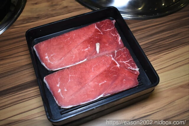 宜蘭火烤三吃 自助式吃到飽推薦 | 愛知味 火鍋、燒烤 自助百匯，食材種類多樣化，讓你吃得眼花撩亂