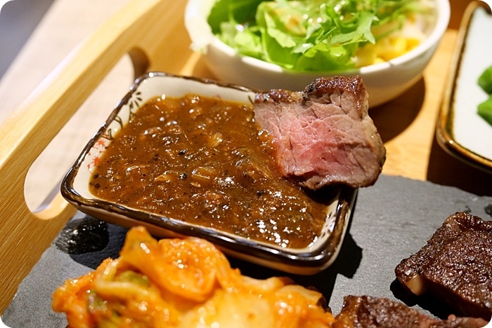 宜蘭美食⎮微笑食客。必點肋眼牛排跟限量烤海魚細嫩鮮甜，大廚料理真功夫，值得多訪！ @捲捲頭 Wonderful 品味。生活