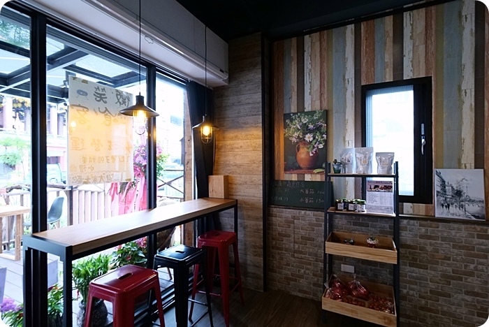 宜蘭美食⎮微笑食客。必點肋眼牛排跟限量烤海魚細嫩鮮甜，大廚料理真功夫，值得多訪！ @捲捲頭 Wonderful 品味。生活