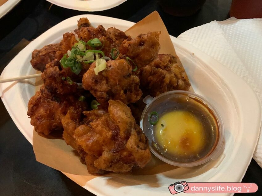 週末炸雞俱樂部 ｜外脆內嫩又多汁的香料雞翅。台北美食 - 丹尼的吃喝玩樂