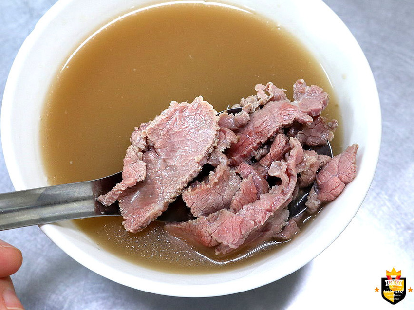 台南牛肉湯／肉燥飯+滷蛋免費供應吃到飽／限量供應晚來吃不到／飄香20多年在地人最愛／超佛心價格CP值爆表