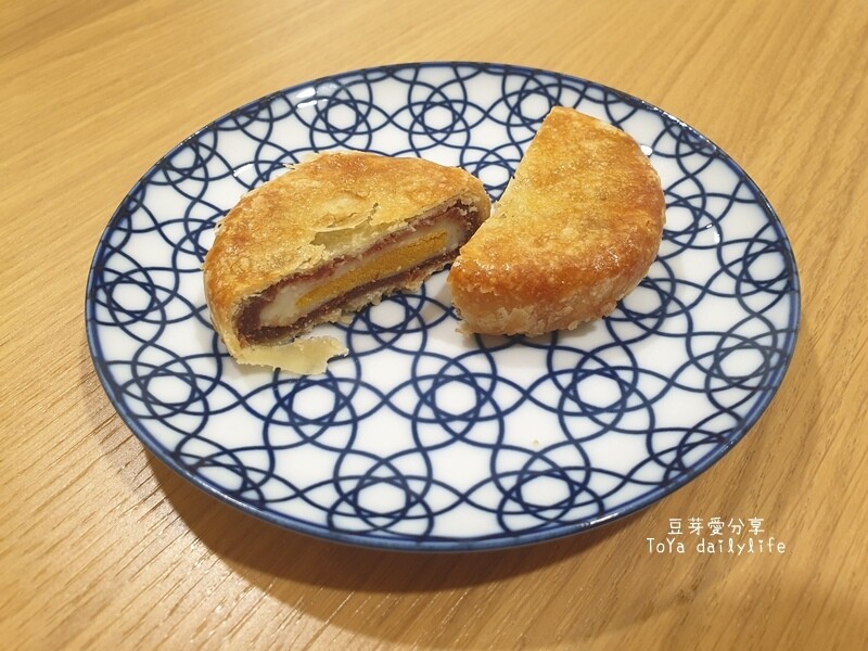 蒙恩聽障烘焙坊｜位於台中的公益喜餅試吃 🌱豆芽忙結婚關於喜餅