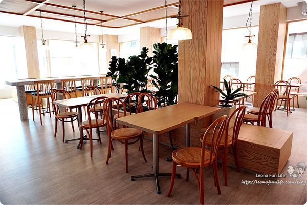 豐原甜品店推薦 甜弄 SUGARALLEY 廟東夜市 文青冰店 芋頭控 必點 蜜芋麻糬冰 熱甜湯 雞絲麵 珍珠奶茶 手作布丁 杏仁茶DSC08315.JPG