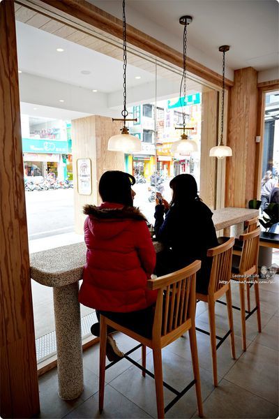 豐原甜品店推薦 甜弄 SUGARALLEY 廟東夜市 文青冰店 芋頭控 必點 蜜芋麻糬冰 熱甜湯 雞絲麵 珍珠奶茶 手作布丁 杏仁茶DSC08309.JPG