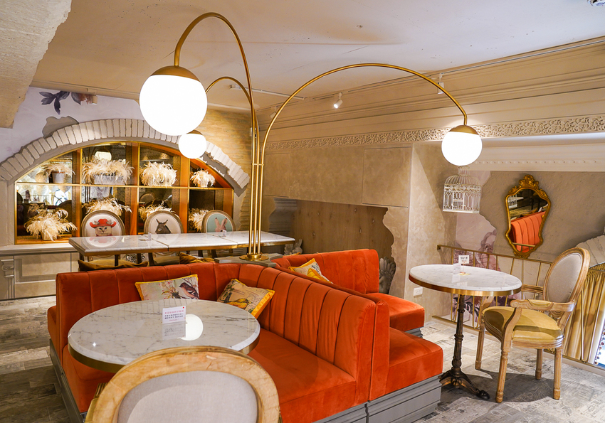 [台南下午茶推薦]名坂奇洋菓子-總是爆滿的台南夢幻城堡甜點店~必吃人氣千層蛋糕 @美食好芃友