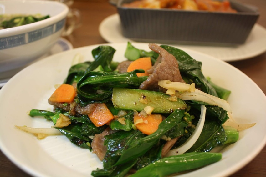 【公館美食推薦】紅盤子港式茶餐廳-鮮蝦雲吞鮮香美味,豬扒飯量多實在/CP值高的港式料理推薦