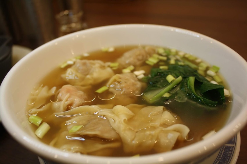 【公館美食推薦】紅盤子港式茶餐廳-鮮蝦雲吞鮮香美味,豬扒飯量多實在/CP值高的港式料理推薦