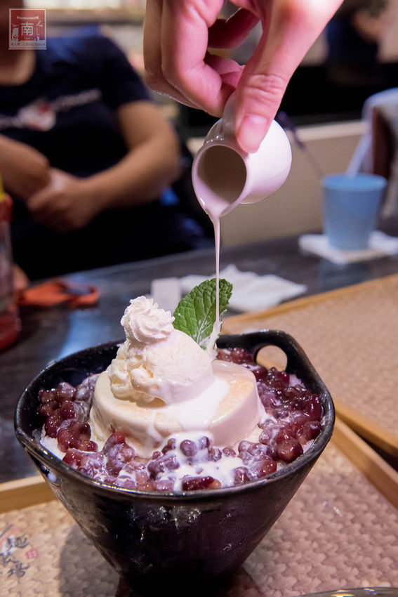 【台南美食】精隨集結在一碗麵中｜碳佐麻里隔壁麵食館｜乾拌麵食套餐｜招牌老薑軍牛肉麵~~麵聚場-府前店 - 南人幫