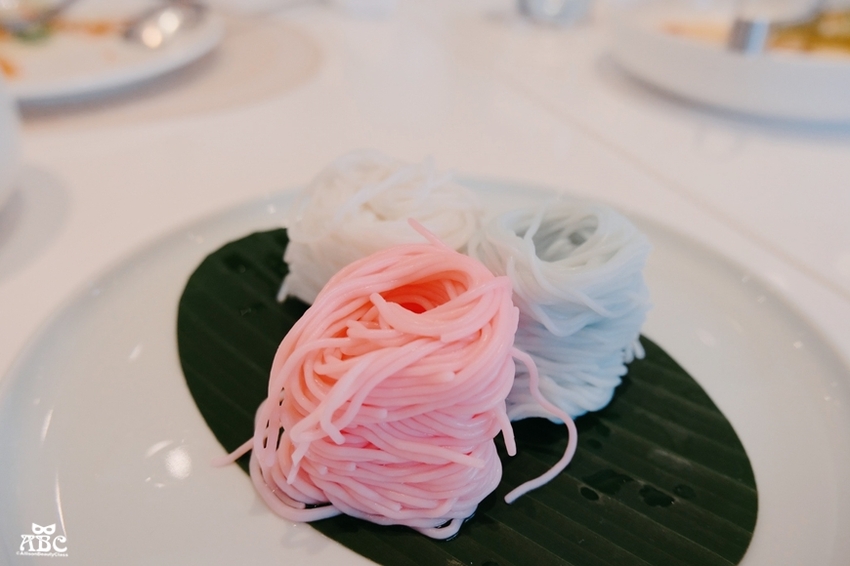 新竹泰式網美餐廳|Lady nara曼谷新泰式料理 新竹SOGO店