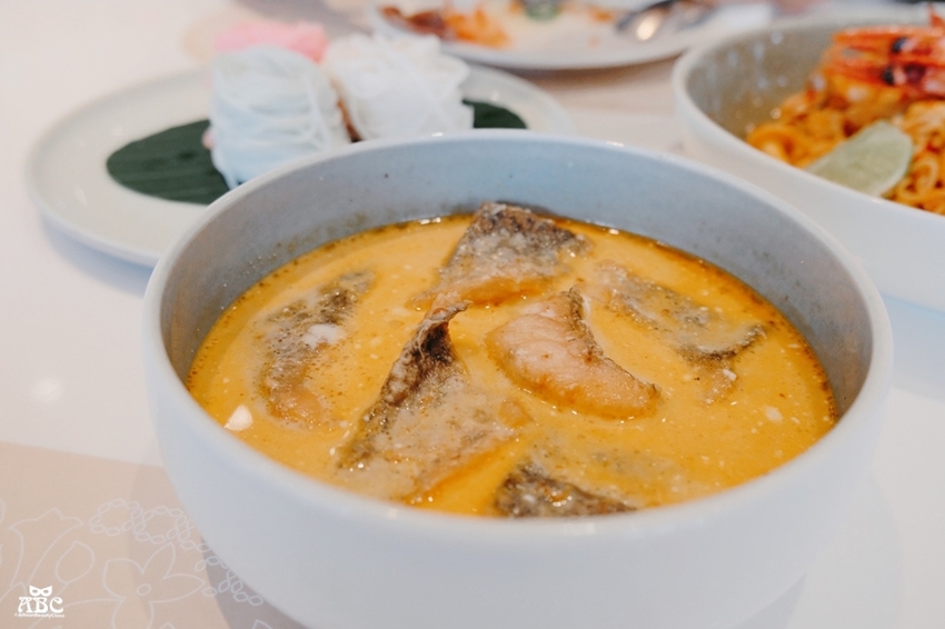 新竹泰式網美餐廳|Lady nara曼谷新泰式料理 新竹SOGO店