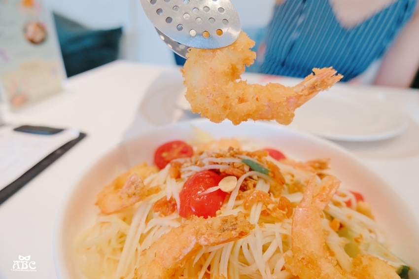 新竹泰式網美餐廳|Lady nara曼谷新泰式料理 新竹SOGO店