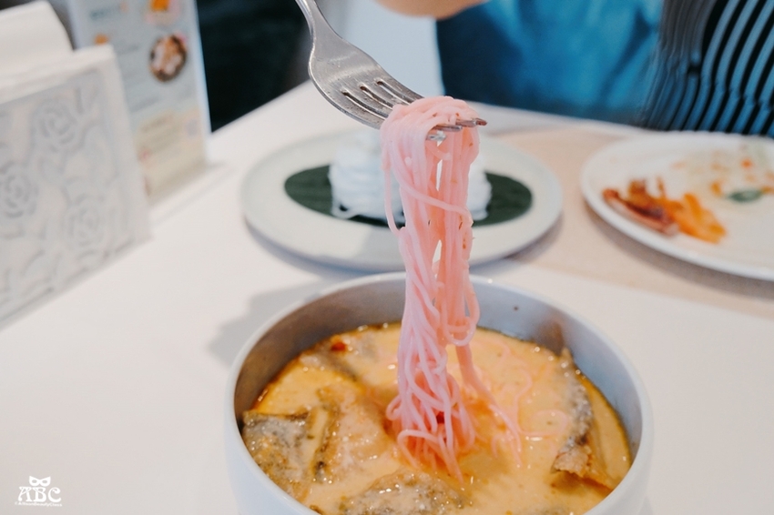 新竹泰式網美餐廳|Lady nara曼谷新泰式料理 新竹SOGO店