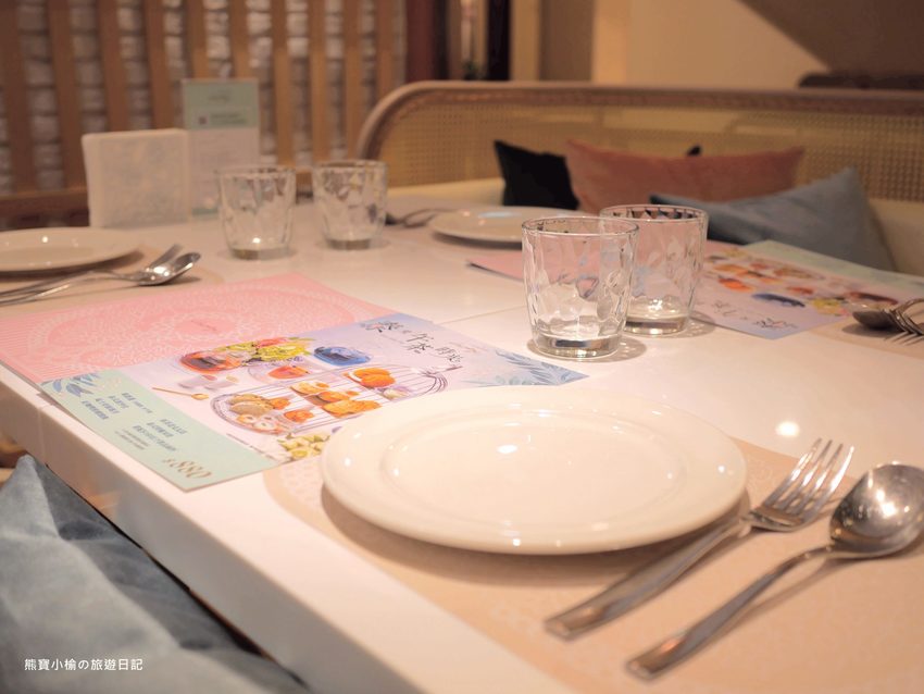 【新竹美食】 Lady nara曼谷新泰式料理新竹SOGO店,推薦必吃貴婦級網美泰式下午茶,抹茶達克瓦茲&泰式烤椰米塔超好吃!還有泰式義大利麵、輕食沙拉、開胃菜、外帶美食。內文附詳細菜單價位介紹。 @熊寶小榆の旅遊日記