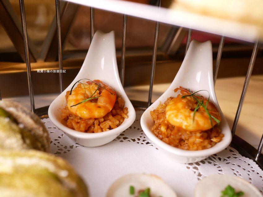 【新竹美食】 Lady nara曼谷新泰式料理新竹SOGO店,推薦必吃貴婦級網美泰式下午茶,抹茶達克瓦茲&泰式烤椰米塔超好吃!還有泰式義大利麵、輕食沙拉、開胃菜、外帶美食。內文附詳細菜單價位介紹。 @熊寶小榆の旅遊日記