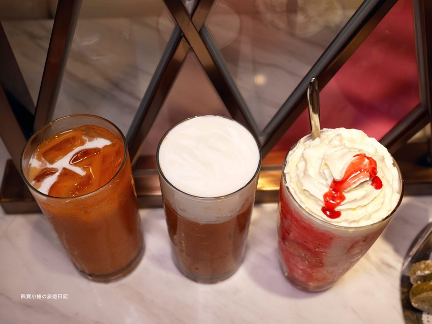 【新竹美食】 Lady nara曼谷新泰式料理新竹SOGO店,推薦必吃貴婦級網美泰式下午茶,抹茶達克瓦茲&泰式烤椰米塔超好吃!還有泰式義大利麵、輕食沙拉、開胃菜、外帶美食。內文附詳細菜單價位介紹。 @熊寶小榆の旅遊日記