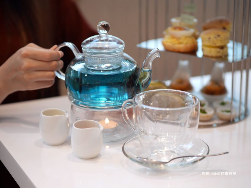 【新竹美食】 Lady nara曼谷新泰式料理新竹SOGO店,推薦必吃貴婦級網美泰式下午茶,抹茶達克瓦茲&泰式烤椰米塔超好吃!還有泰式義大利麵、輕食沙拉、開胃菜、外帶美食。內文附詳細菜單價位介紹。 @熊寶小榆の旅遊日記