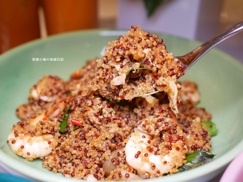 【新竹美食】 Lady nara曼谷新泰式料理新竹SOGO店,推薦必吃貴婦級網美泰式下午茶,抹茶達克瓦茲&泰式烤椰米塔超好吃!還有泰式義大利麵、輕食沙拉、開胃菜、外帶美食。內文附詳細菜單價位介紹。 @熊寶小榆の旅遊日記