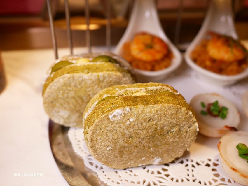 【新竹美食】 Lady nara曼谷新泰式料理新竹SOGO店,推薦必吃貴婦級網美泰式下午茶,抹茶達克瓦茲&泰式烤椰米塔超好吃!還有泰式義大利麵、輕食沙拉、開胃菜、外帶美食。內文附詳細菜單價位介紹。 @熊寶小榆の旅遊日記