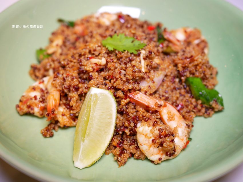 【新竹美食】 Lady nara曼谷新泰式料理新竹SOGO店,推薦必吃貴婦級網美泰式下午茶,抹茶達克瓦茲&泰式烤椰米塔超好吃!還有泰式義大利麵、輕食沙拉、開胃菜、外帶美食。內文附詳細菜單價位介紹。 @熊寶小榆の旅遊日記