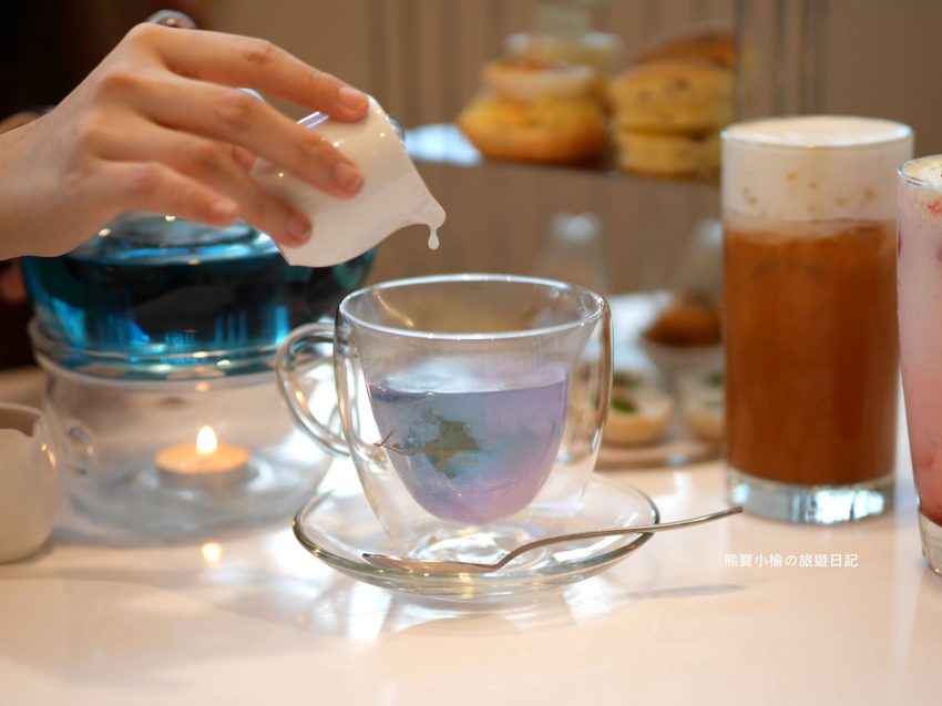 【新竹美食】 Lady nara曼谷新泰式料理新竹SOGO店,推薦必吃貴婦級網美泰式下午茶,抹茶達克瓦茲&泰式烤椰米塔超好吃!還有泰式義大利麵、輕食沙拉、開胃菜、外帶美食。內文附詳細菜單價位介紹。 @熊寶小榆の旅遊日記