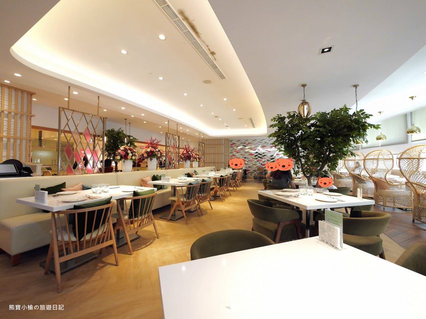 【新竹美食】 Lady nara曼谷新泰式料理新竹SOGO店,推薦必吃貴婦級網美泰式下午茶,抹茶達克瓦茲&泰式烤椰米塔超好吃!還有泰式義大利麵、輕食沙拉、開胃菜、外帶美食。內文附詳細菜單價位介紹。 @熊寶小榆の旅遊日記