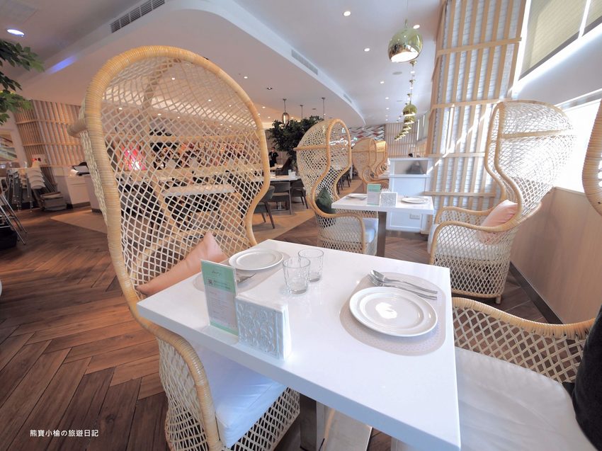 【新竹美食】 Lady nara曼谷新泰式料理新竹SOGO店,推薦必吃貴婦級網美泰式下午茶,抹茶達克瓦茲&泰式烤椰米塔超好吃!還有泰式義大利麵、輕食沙拉、開胃菜、外帶美食。內文附詳細菜單價位介紹。 @熊寶小榆の旅遊日記