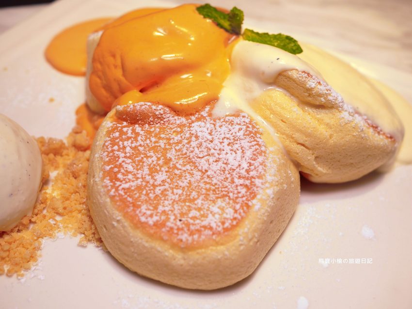 【新竹美食】 Lady nara曼谷新泰式料理新竹SOGO店,推薦必吃貴婦級網美泰式下午茶,抹茶達克瓦茲&泰式烤椰米塔超好吃!還有泰式義大利麵、輕食沙拉、開胃菜、外帶美食。內文附詳細菜單價位介紹。 @熊寶小榆の旅遊日記