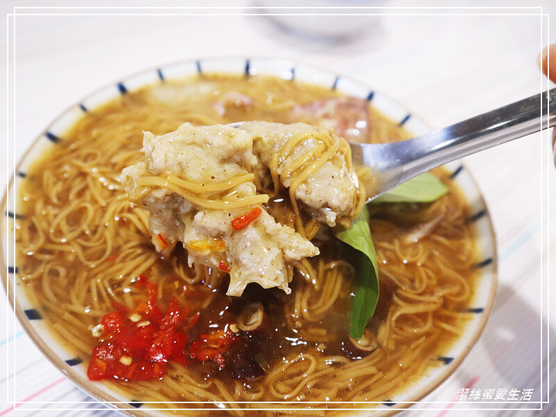 懷舊中卷麵線-桃園龜山/三國鼎立不夠看!加上魚酥晉升四大天王~超浮誇系麵線