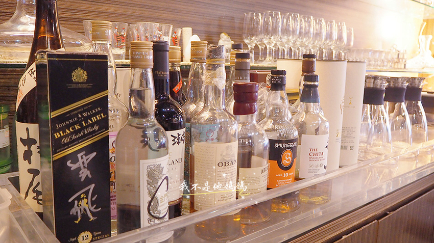 鷹堡,玩鍋子廚房滷味,上海點心麻餅,沙鍋獅子頭,忠孝復興眷村菜,宮廷梨子捲,海鮮古早味米粉湯,古早味紅糟肉,東坡肉,剁椒魚頭,招牌滷肝,砂鍋焗蝦