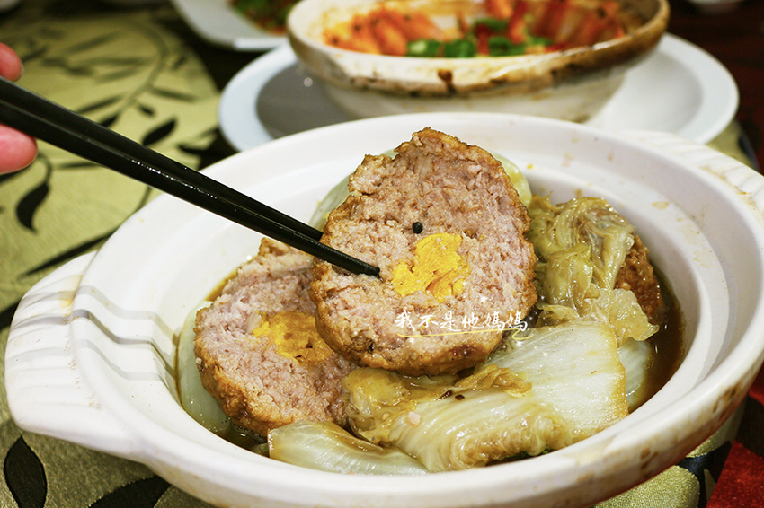 鷹堡,玩鍋子廚房滷味,上海點心麻餅,沙鍋獅子頭,忠孝復興眷村菜,宮廷梨子捲,海鮮古早味米粉湯,古早味紅糟肉,東坡肉,剁椒魚頭,招牌滷肝,砂鍋焗蝦