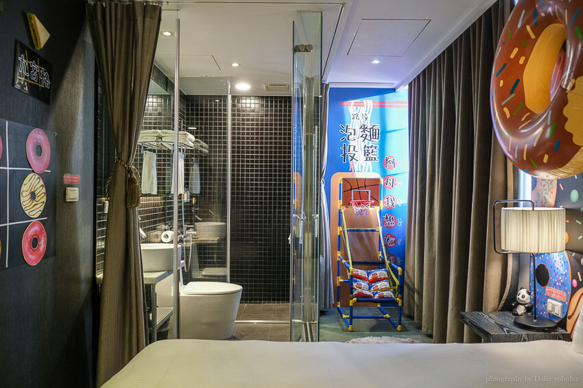 西門町路境行旅「零食點心房」滿滿零食箱吃到飽！親子安心遊戲區免費玩