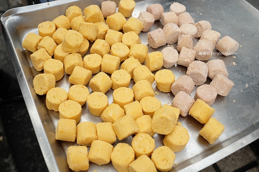 微笑地瓜球。巨型地瓜球出沒，整袋塞滿滿只要銅板價，台灣票選10大必吃夜市小吃！ @蹦啾♥謝蘿莉 La vie heureuse