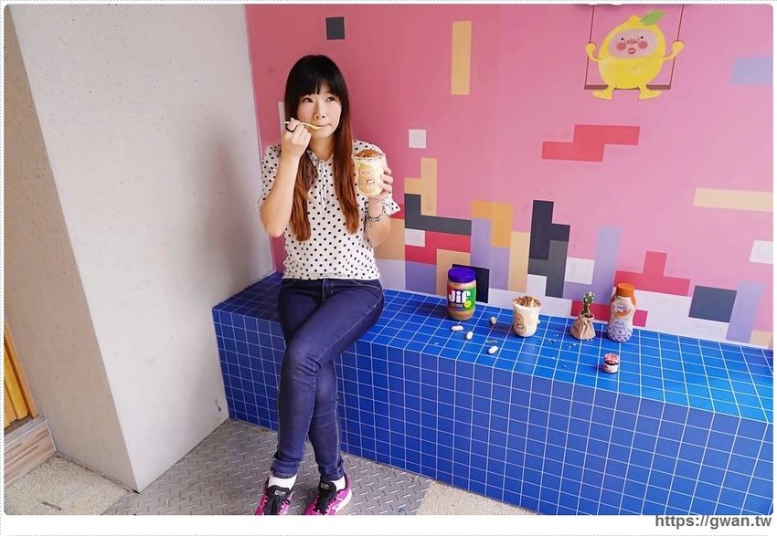 台中首間JIF聯名花生冰沙，現點現打吃得到脆皮顆粒，還有夢幻天使牆！