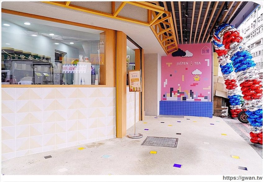 台中首間JIF聯名花生冰沙，現點現打吃得到脆皮顆粒，還有夢幻天使牆！