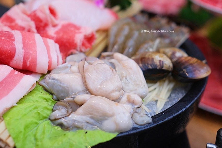 御鼎湯原本鍋物。一個人只要200多！網友激推「林口最美奢華火鍋店」，飲料、冰棒、冰淇淋無限吃到飽！ @蹦啾♥謝蘿莉 La vie heureuse