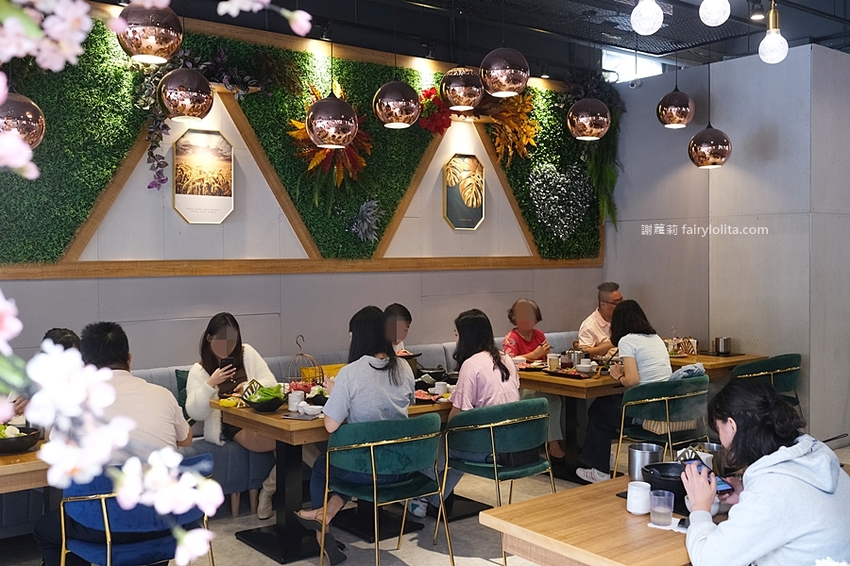 御鼎湯原本鍋物。一個人只要200多！網友激推「林口最美奢華火鍋店」，飲料、冰棒、冰淇淋無限吃到飽！ @蹦啾♥謝蘿莉 La vie heureuse