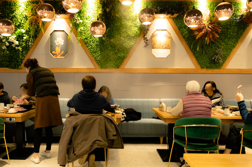 林口火鍋御鼎湯原本鍋物，奢華夢幻公主宮廷風平價的火鍋店！網美打卡景點餐廳 - 微笑娃生活旅行