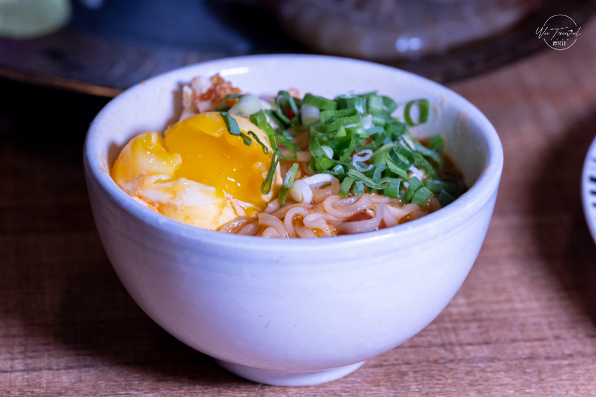 林口火鍋御鼎湯原本鍋物，奢華夢幻公主宮廷風平價的火鍋店！網美打卡景點餐廳 - 微笑娃生活旅行