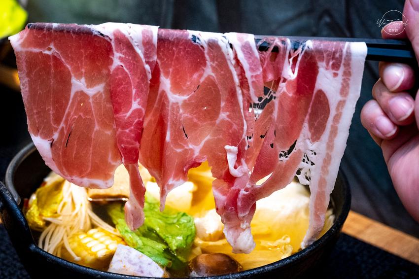 林口火鍋御鼎湯原本鍋物，奢華夢幻公主宮廷風平價的火鍋店！網美打卡景點餐廳 - 微笑娃生活旅行