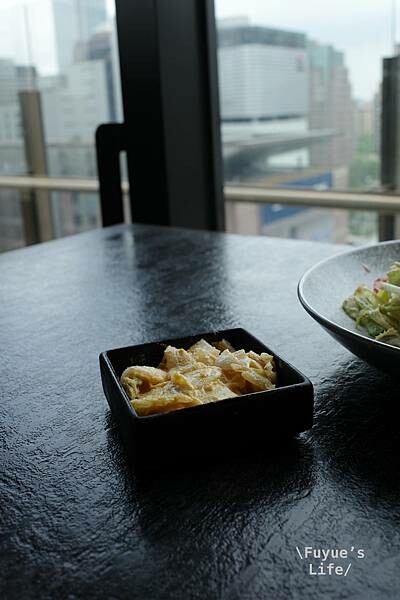 |台北信義‧燒肉| 頂級精緻和牛燒肉.全程專人桌邊代烤服務《