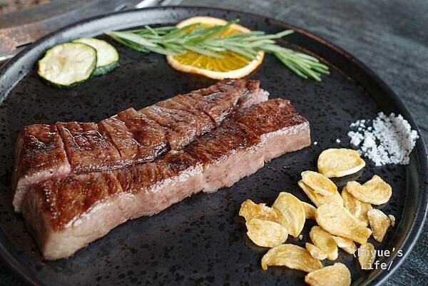 |台北信義‧燒肉| 來自北海道的美味湯咖哩《燒肉中山》.AT