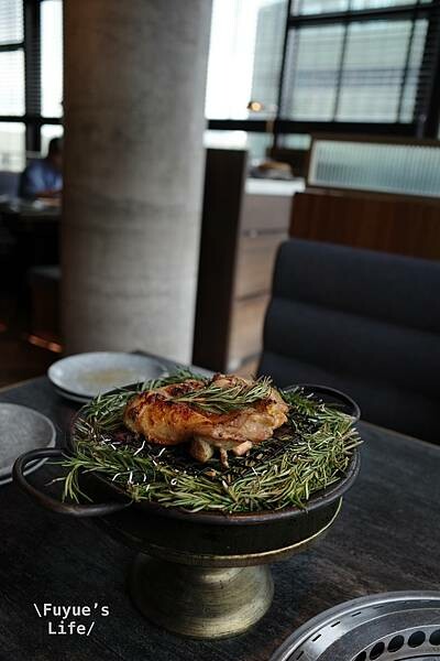 |台北信義‧燒肉| 頂級精緻和牛燒肉.全程專人桌邊代烤服務《