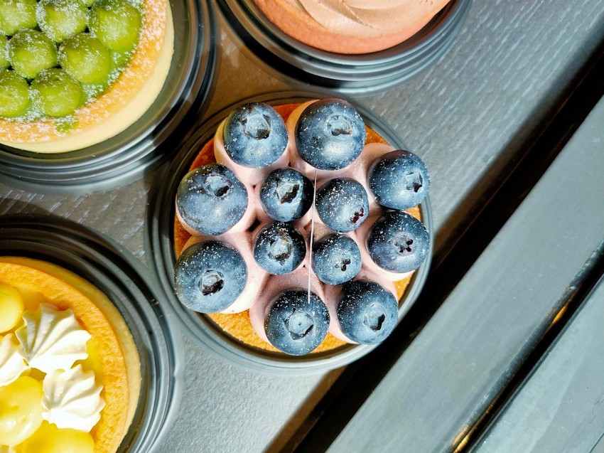 桃園中壢美食-局外人 Outsiders 甜點/塔類專賣-小攤車甜點轉戰店面,一週只賣三天而已哦 @民宿女王芽月-美食.旅遊.全台趴趴走