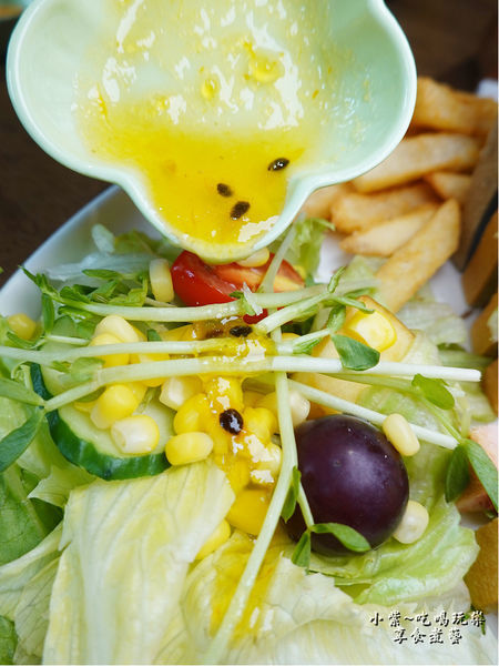百香果水果沙拉-fun晴輕食餐廳.jpg