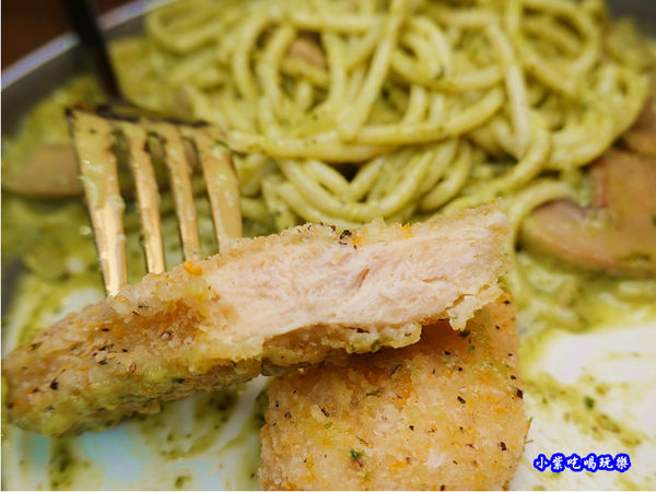 檸檬雞柳條青醬義大利麵-fun晴輕食餐廳 (2).jpg
